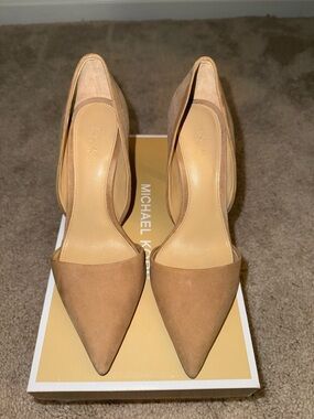 MICHAEL Michael Kors Julieta D’Orsay heels in Good condition.